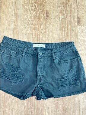 KanCan Black Distressed Denim Shorts | Raw Hem | Size M